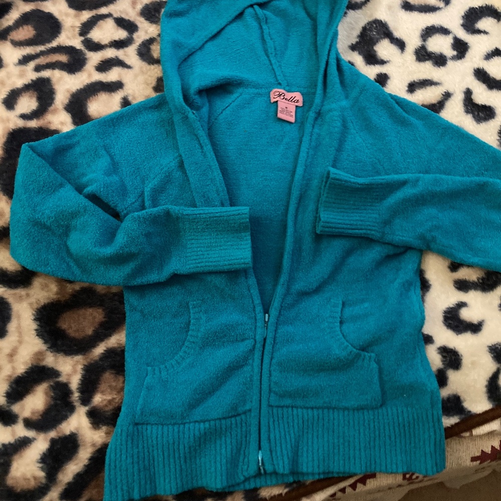 Bella hoodie sweater